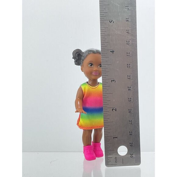 Mattel Barbie Skipper Babysitters Inc African American Toddler Doll Rainbow Dres - Picture 2 of 4
